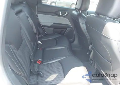 2024 Jeep Compass Latitude 4X4 from USA, damaged, VIN 3C4NJDBN4RT100721